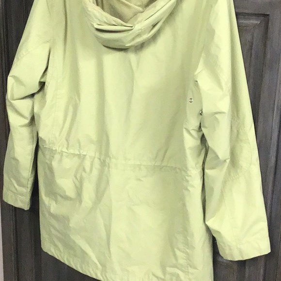 Natural Reflections rain coat - Picture 4 of 6